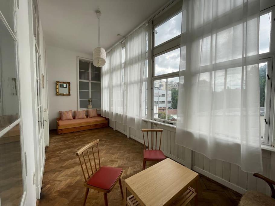 Geraeumige Altbauwohnung Im Zentrum Грац Екстер'єр фото