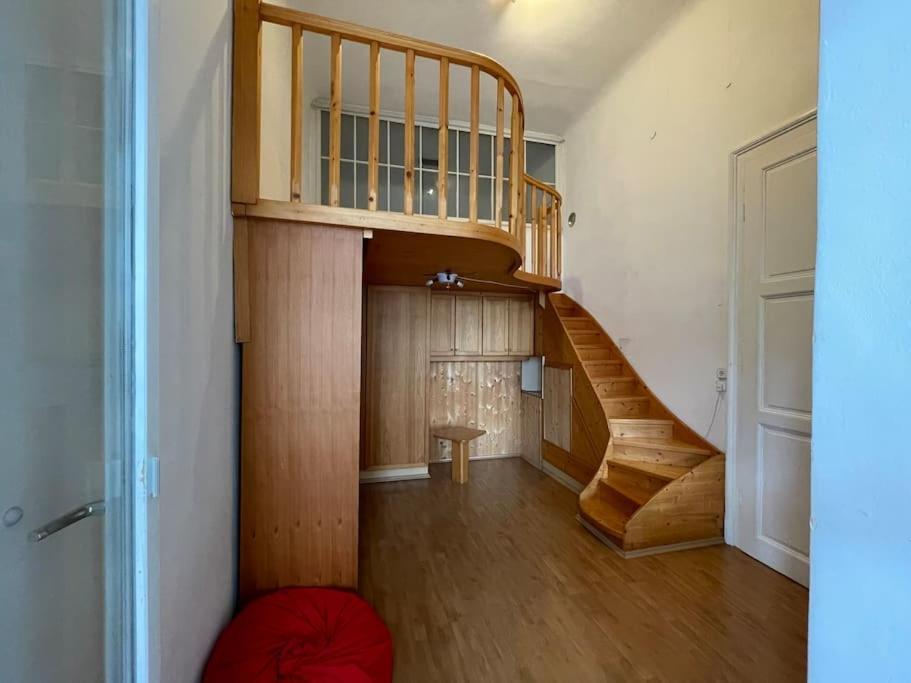 Geraeumige Altbauwohnung Im Zentrum Грац Екстер'єр фото