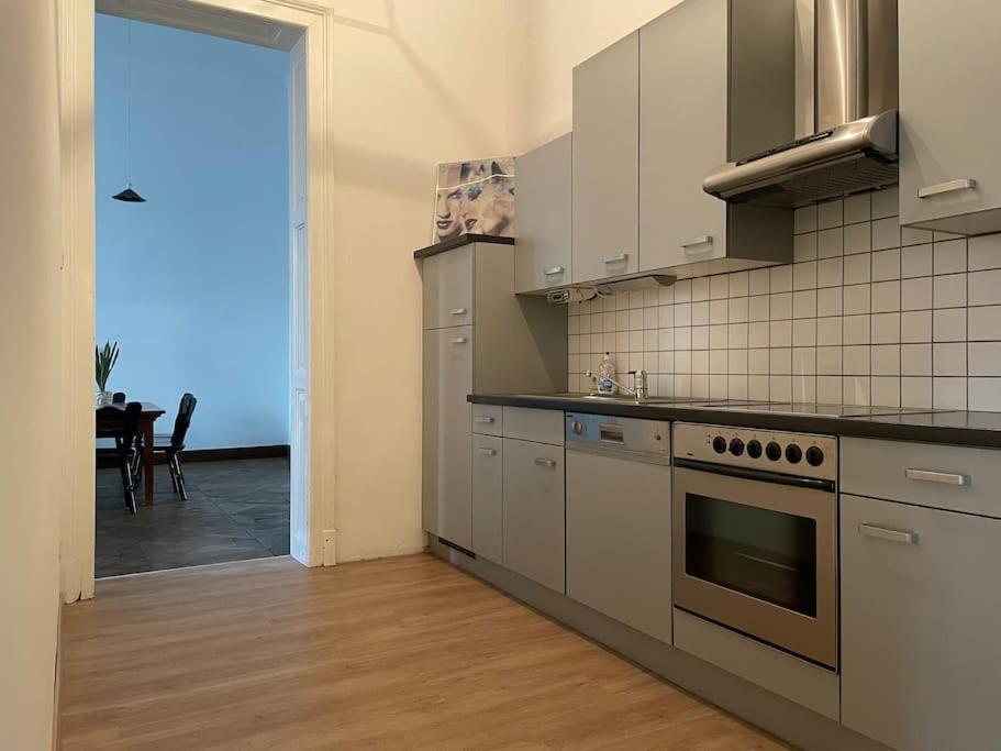 Geraeumige Altbauwohnung Im Zentrum Грац Екстер'єр фото
